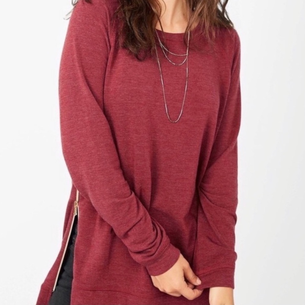 STELLA & DOT Women’s Maroon Side Zip Sweatshirt